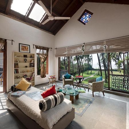 Saffronstays Thalassea, Alibaug - Picturesque Sea-Facing Villa With Colonial Decor 阿里巴格 外观 照片