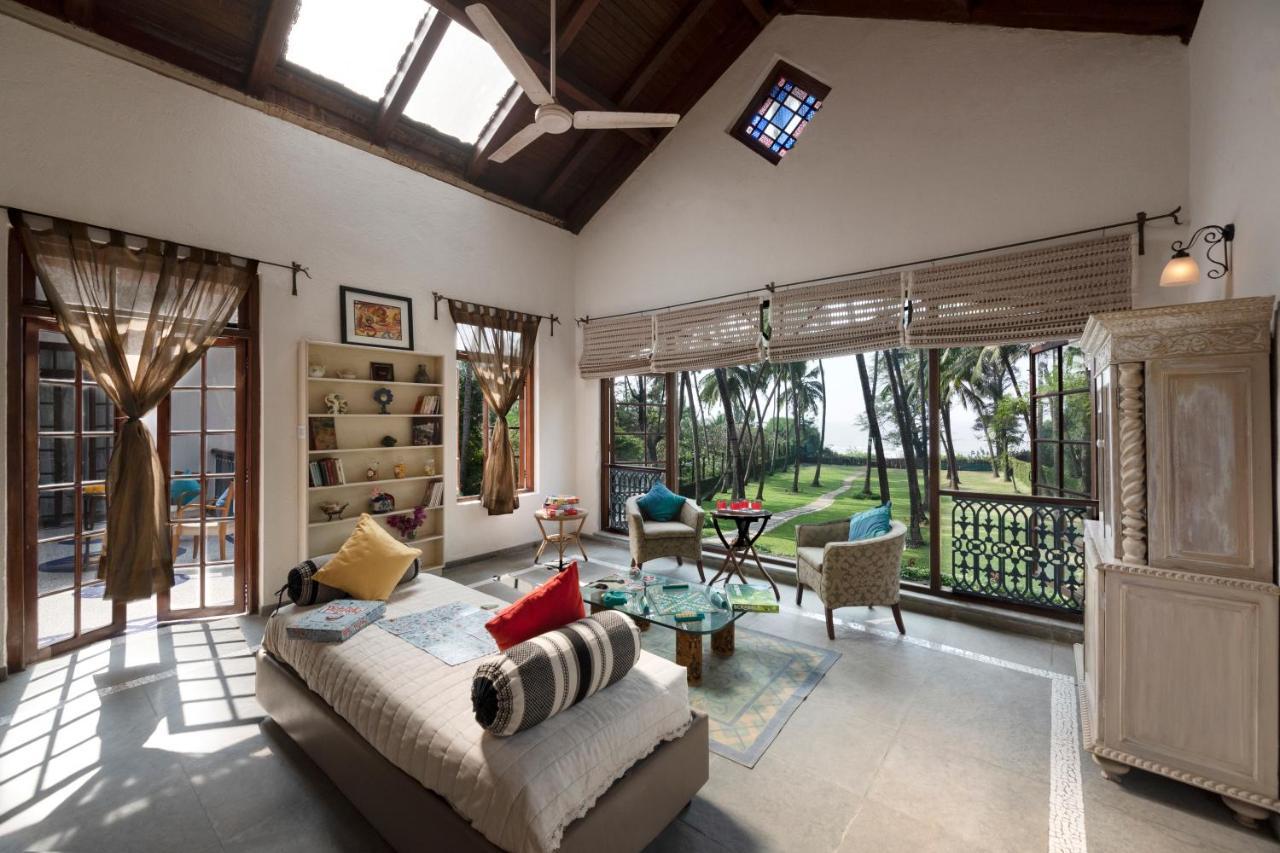 Saffronstays Thalassea, Alibaug - Picturesque Sea-Facing Villa With Colonial Decor 阿里巴格 外观 照片