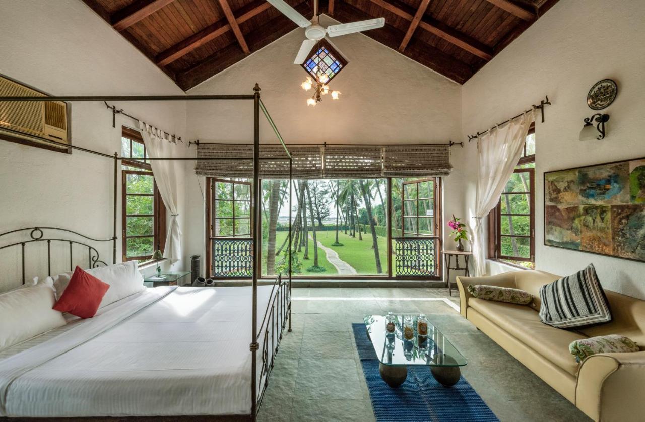 Saffronstays Thalassea, Alibaug - Picturesque Sea-Facing Villa With Colonial Decor 阿里巴格 外观 照片