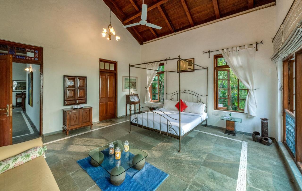 Saffronstays Thalassea, Alibaug - Picturesque Sea-Facing Villa With Colonial Decor 阿里巴格 外观 照片