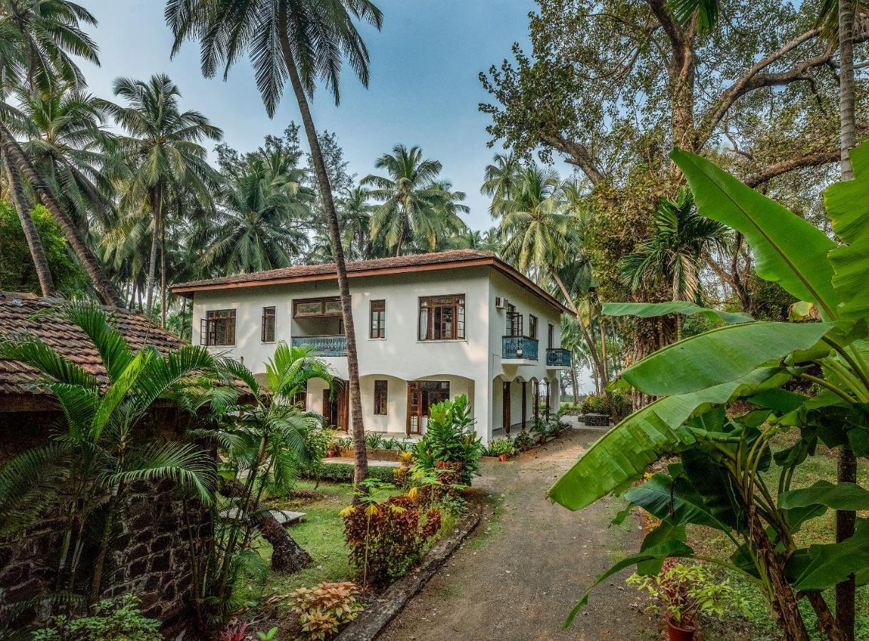 Saffronstays Thalassea, Alibaug - Picturesque Sea-Facing Villa With Colonial Decor 阿里巴格 外观 照片