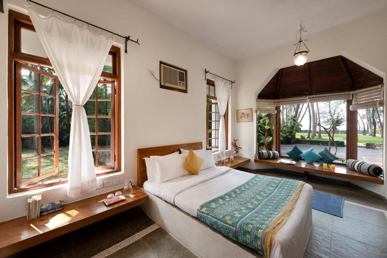 Saffronstays Thalassea, Alibaug - Picturesque Sea-Facing Villa With Colonial Decor 阿里巴格 外观 照片